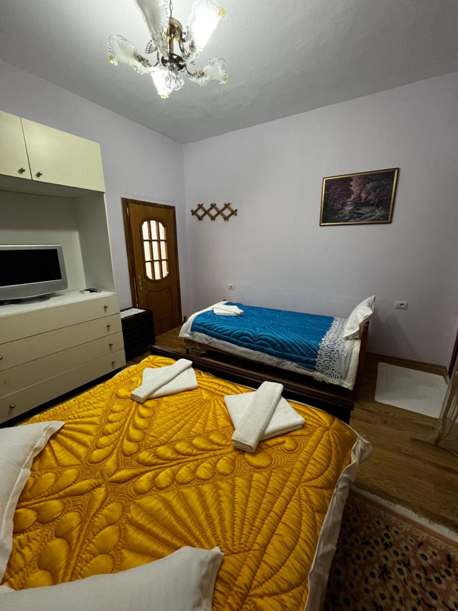 Luigi Guest House Gjirokastër 外观 照片